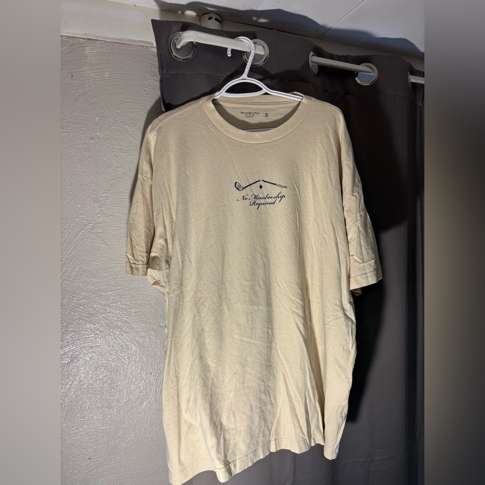 Abercrombie & Fitch Beige Graphic Tee